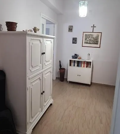 Center * Roma